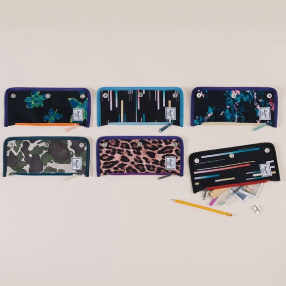 Herschel Repur Case - Picture 1 of 6